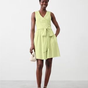 Banana Republic Sleeveless Green Wrap Dress